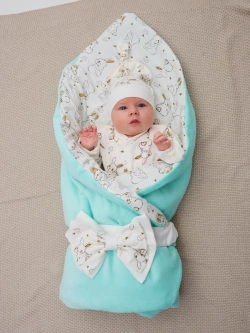 Конверт на выписку весна c костюмом