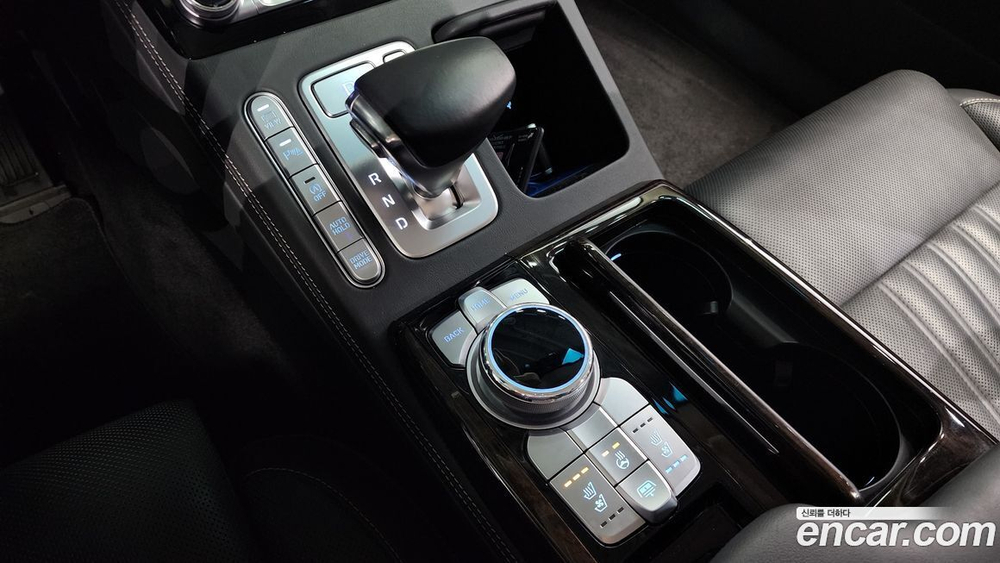 Genesis G90 3.3 T AWD (12.2019)