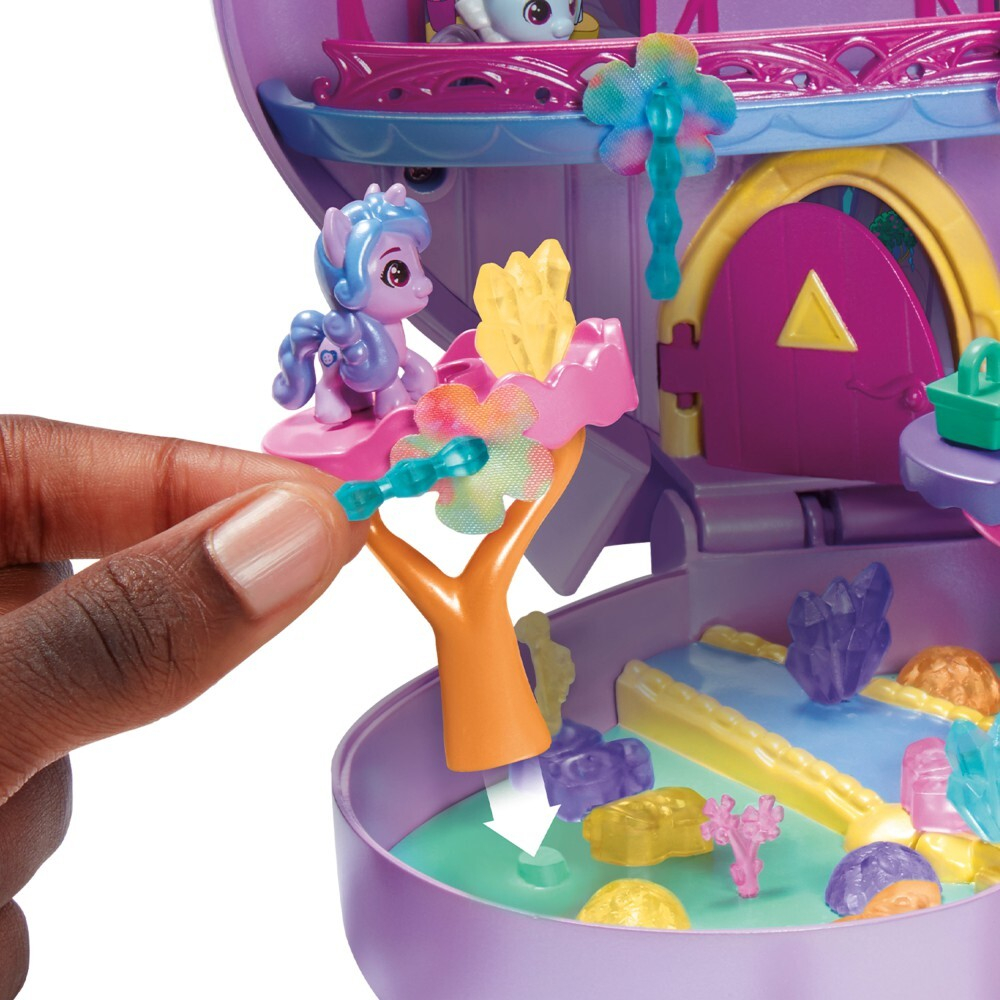 My Little Pony - Портативный набор Mini World Magic Creation Bridlewood Forest + фигурка Иззи Мунбоу / артикул   F3876 F5246  / GTIN 5010994109769