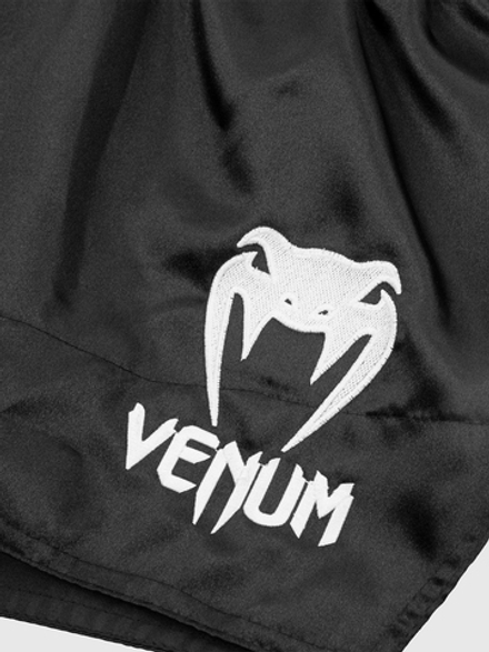 Шорты тайские Venum Classic Black/White