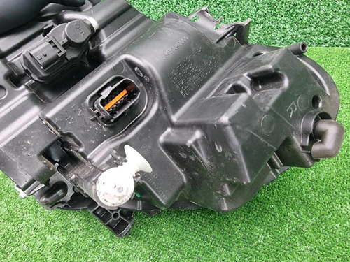 Фара правая Lada Vesta (2022-н.в.) LED