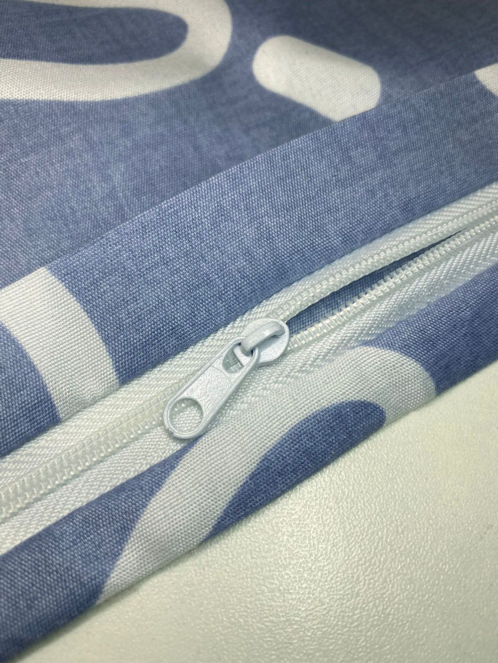 Постельное белье полисатин Simple House "Heavenly" 1,5-сп Наволочка 50х70 см 1 шт Простынь на резинке 90x200 см Пододеяльник 145x215 см