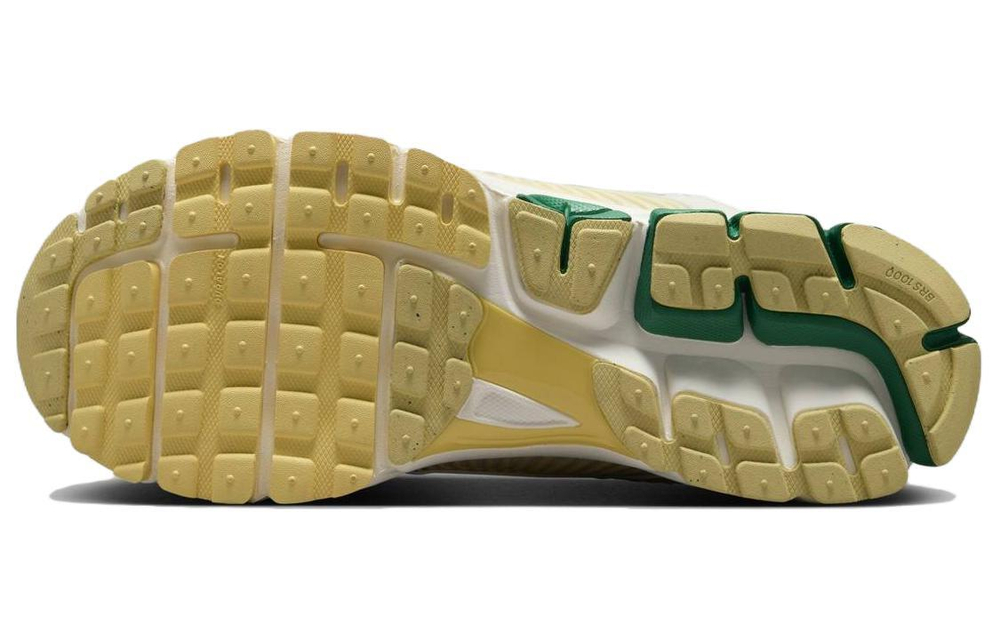 Кроссовки Nike Air Zoom Vomero 5