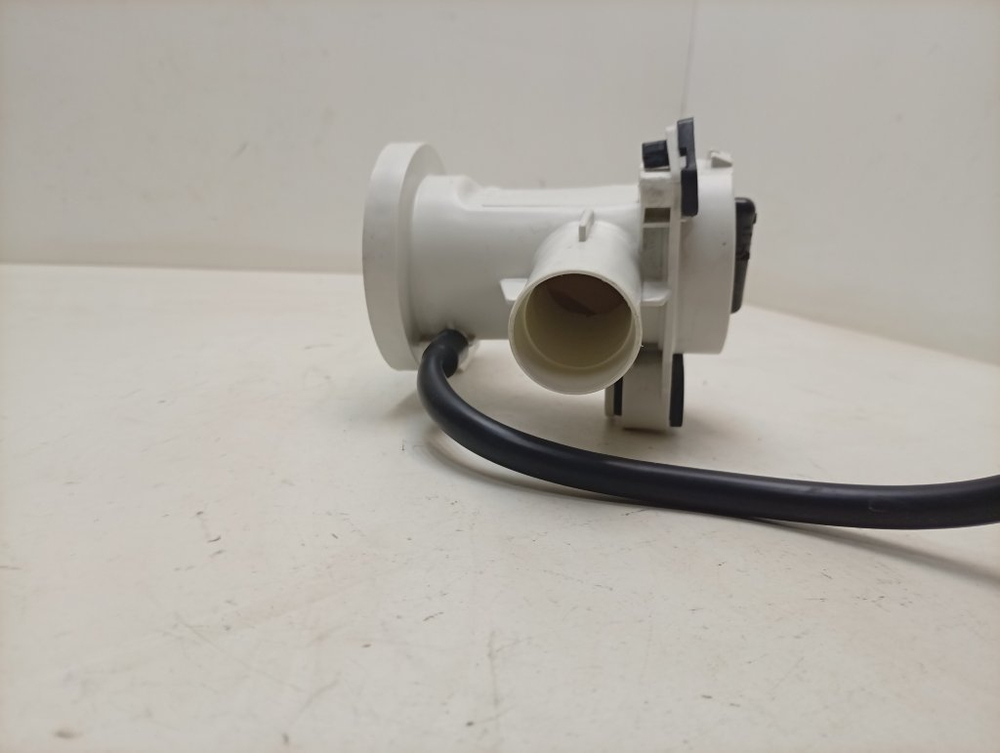 WF8590NMW8 кт51 Улитка сливного насоса для стиральной машины Samsung DC61-02173A б/у