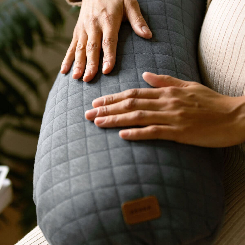 Подушка для кормления BEABA Big Flopsy темно-серая