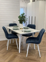 Кухонный раздвижной стол "Белый мрамор" и 4 стула Бостон