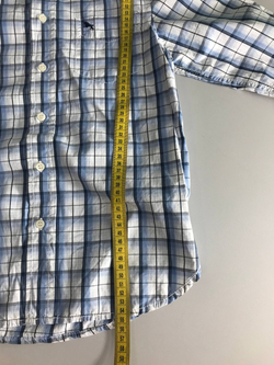 Рубашка H&M модная, визуально на 10 лет