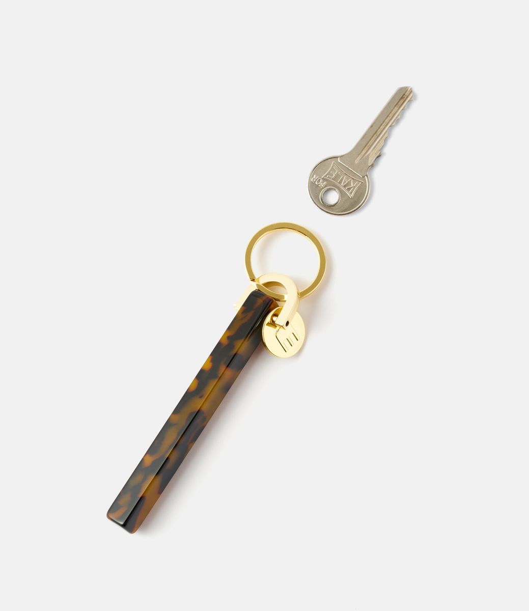 Machete Bar Keychain in Classic Tortoise — брелок из ацетата