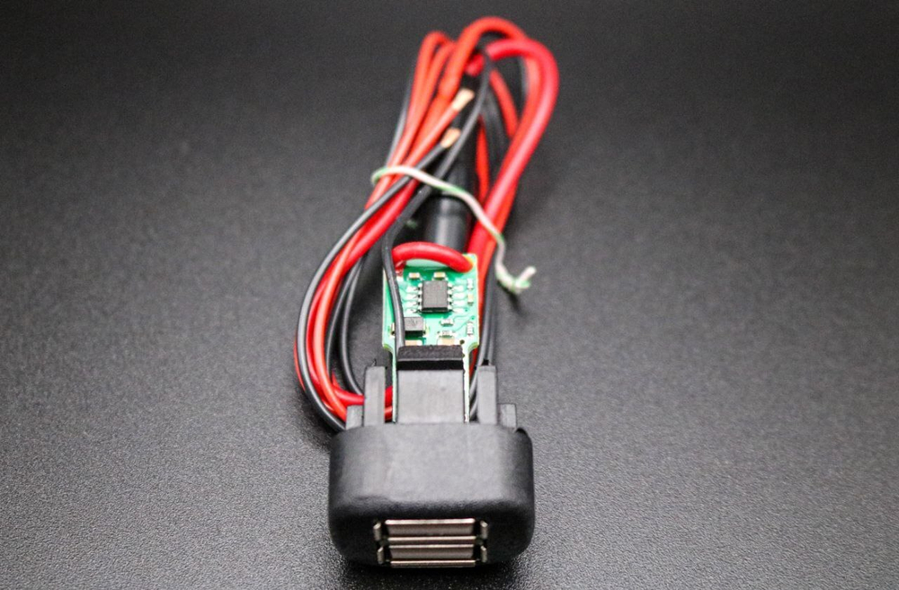 USB Разъём для Зарядки в автомобиле Нива Шевроле/Тревел (Lada Niva с 2020 г.в.)
