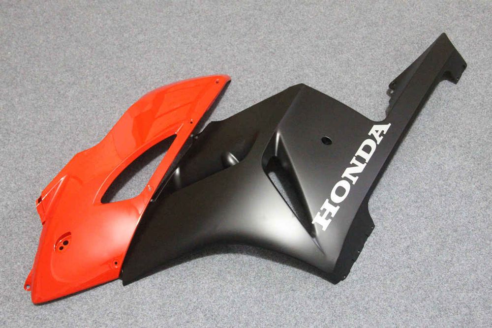 Комплект пластика для мотоцикла Honda CBR 1000RR 04-05 Красно-Черный
