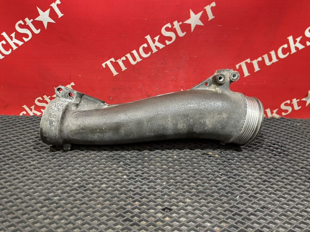 Патрубок интеркулера 2019 г.