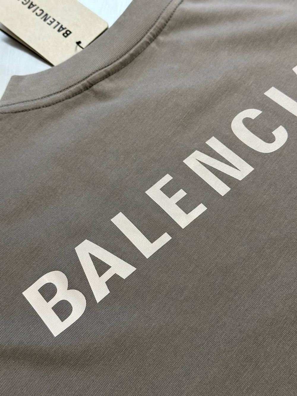 Футболка Balenciaga