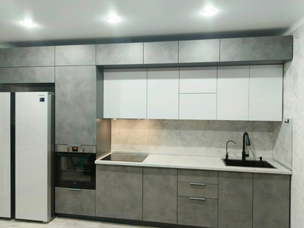 Кухня в оттенках Стоун Лофт/Жемчужный