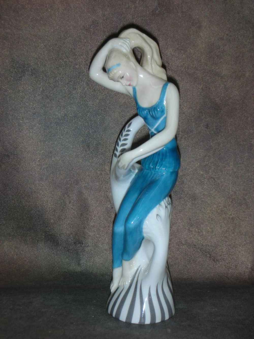 Статуэтка. Фарфор. Дама Лесная нимфа. Royal Doulton. Англия