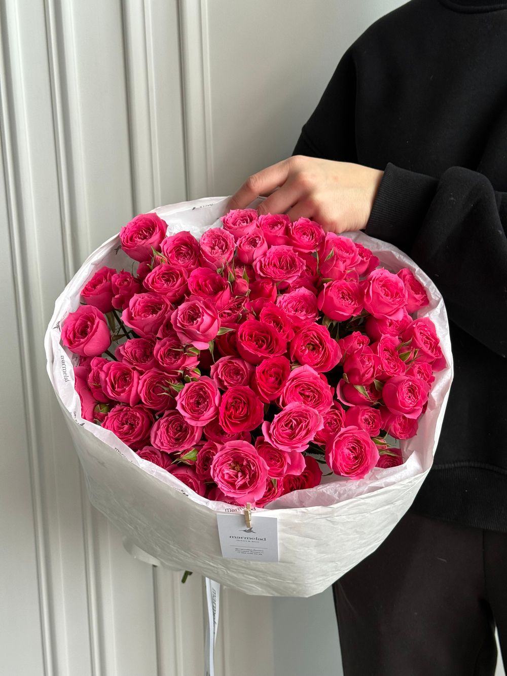 Букет моно из кустовых роз 15 шт