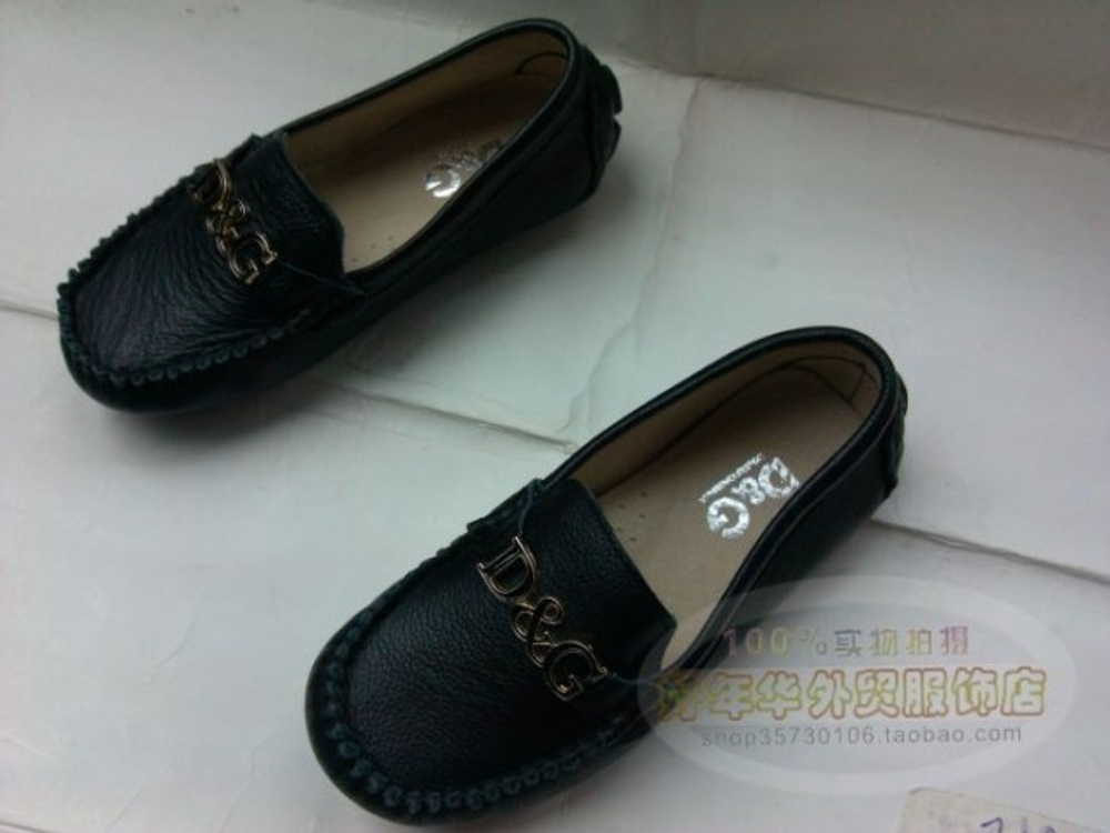 Мокасины детские из однотонной кожи с логотипом