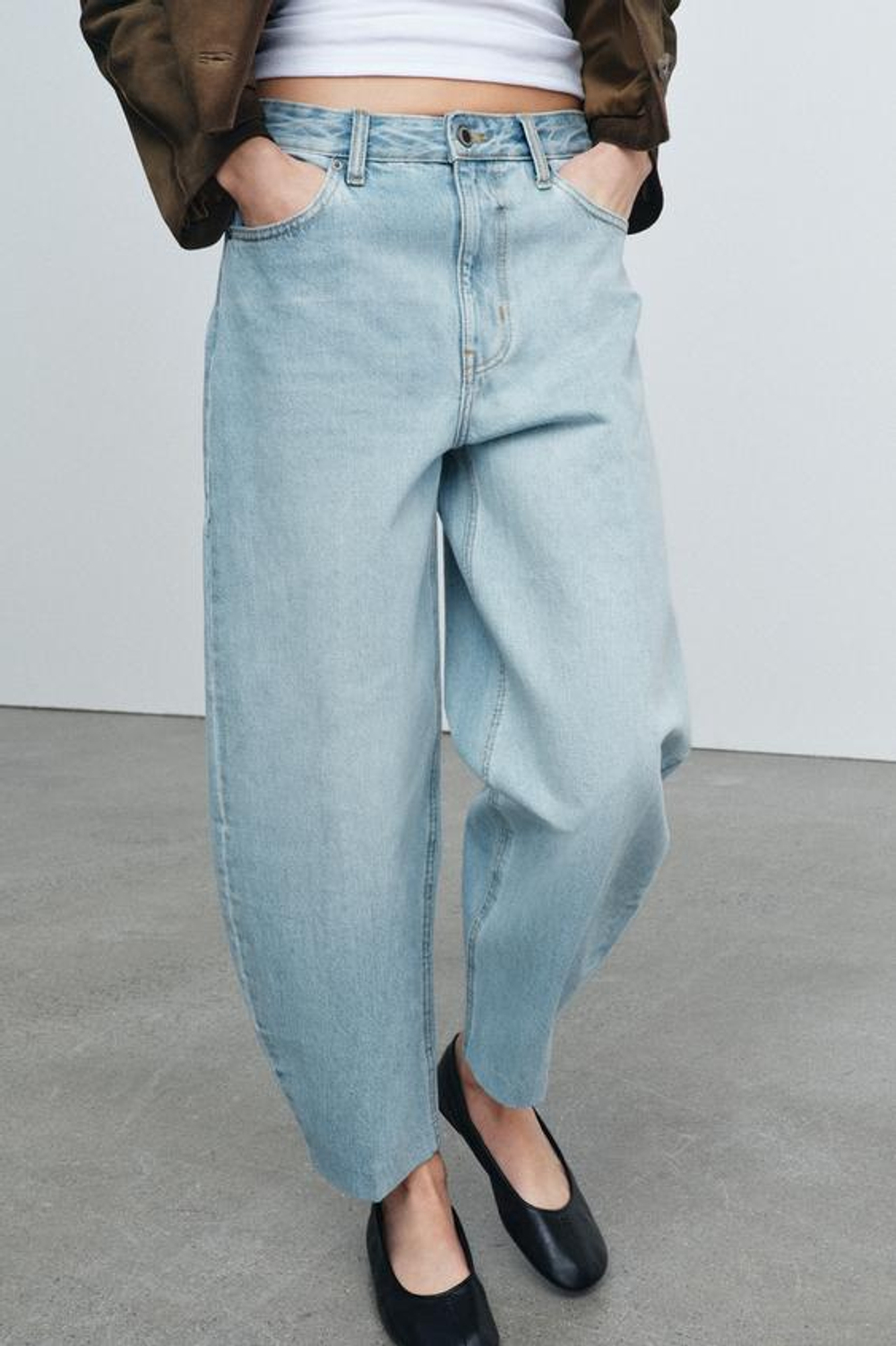 ZARA ДЖИНСЫ ZW COLLECTION BARREL С ВЫСОКОЙ ПОСАДКОЙ, ГОЛУБОЙ