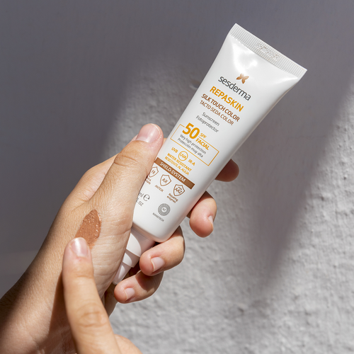 Sesderma REPASKIN SILK TOUCH COLOR SPF 50 | Cолнцезащитное средство для лица с тонирующим эффектом, 50 мл