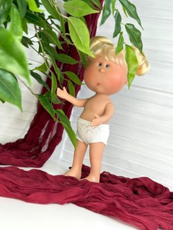 Кукла Nines виниловая 30см MIA без одежды (3000W52)