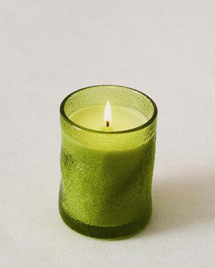 Zara Home Свеча ароматическая BERGAMOT & SANDALWOOD 155 г, растительный воск, аромат древесный, Зелёный