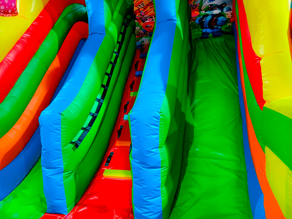 Надувной батут-горка «Славянский», 6x4x4.5 м