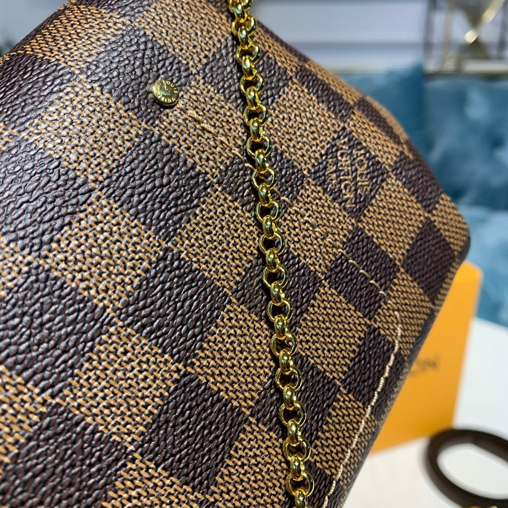 Louis Vuitton Favorite PM