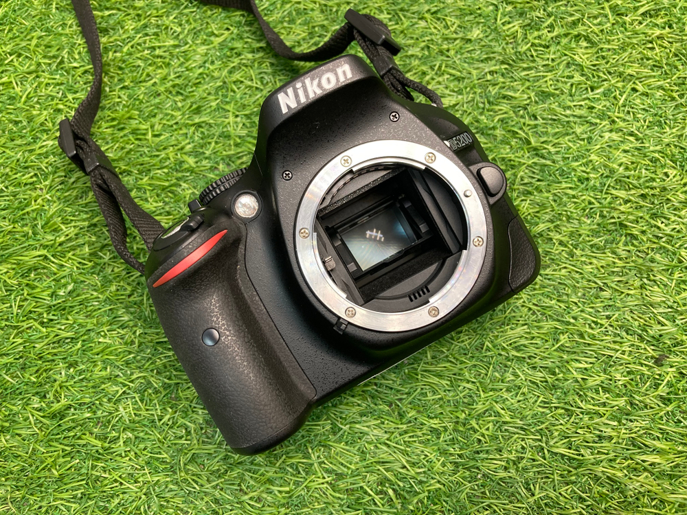 Nikon D5200 4.500 кадров + kit 18-55mm VR II