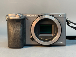 Sony A6000 kit 16-50mm 1.8 OSS 33500 кадров
