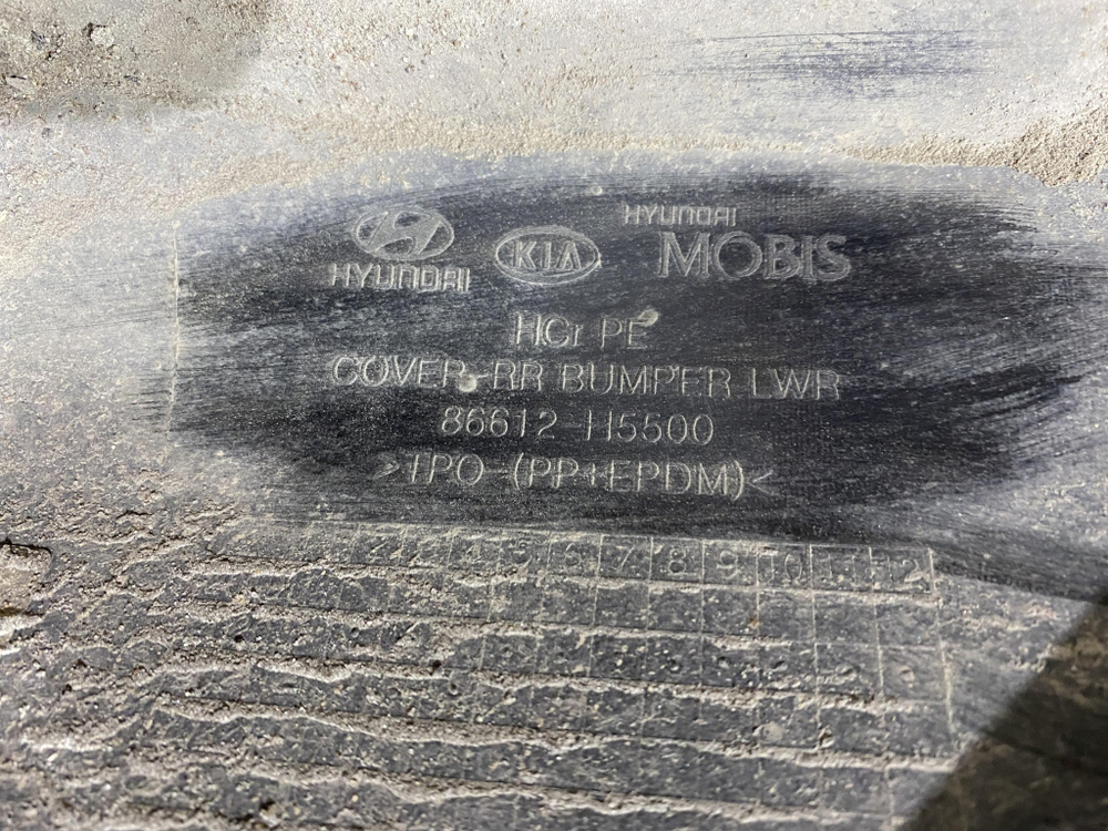 Бампер задний Hyundai Solaris 2 (HCR) 20-нв Б/У Оригинал 86611h5500