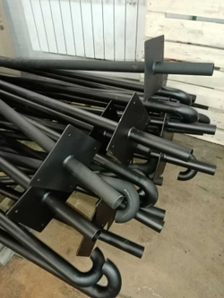 ПК Гусак ПГ1 40-1500 с пластиной 200x200x4 с приваркой, грунт-эмаль RAL7040 1 слой