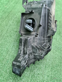 Фара правая Volvo XC60 2 (2017-2021) LED