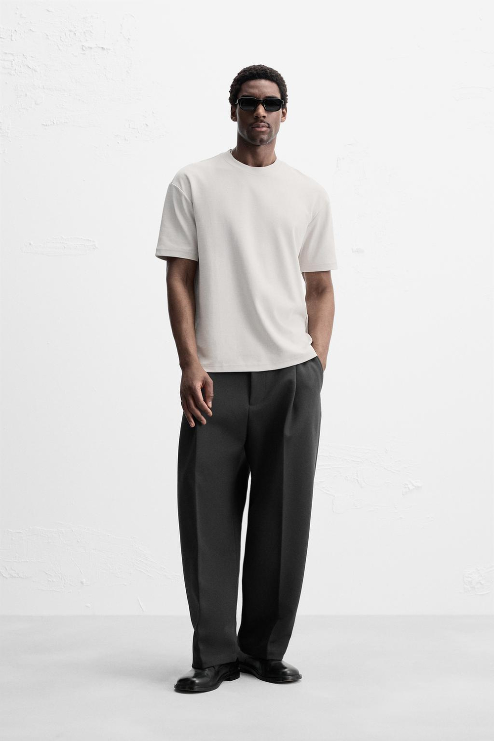 Базовая футболка regular fit