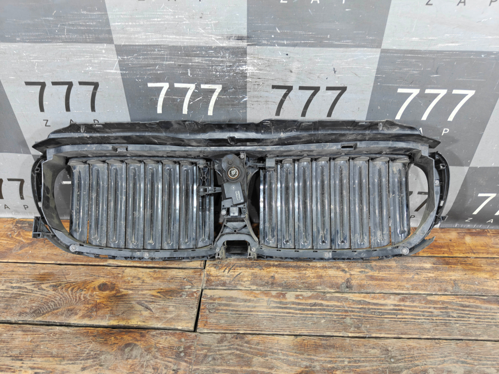 Жалюзи радиатора электрические BMW 7-Series (G11) 15-19 Б/У Оригинал 51137497207