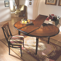 Стол обеденный