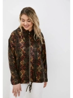 Ветровка с капюшоном