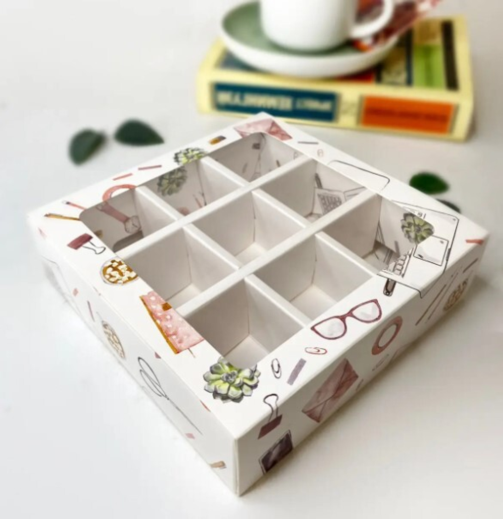 Коробка для 9 конфет "Школа", 13,8 х 13,8 х 3,8 см