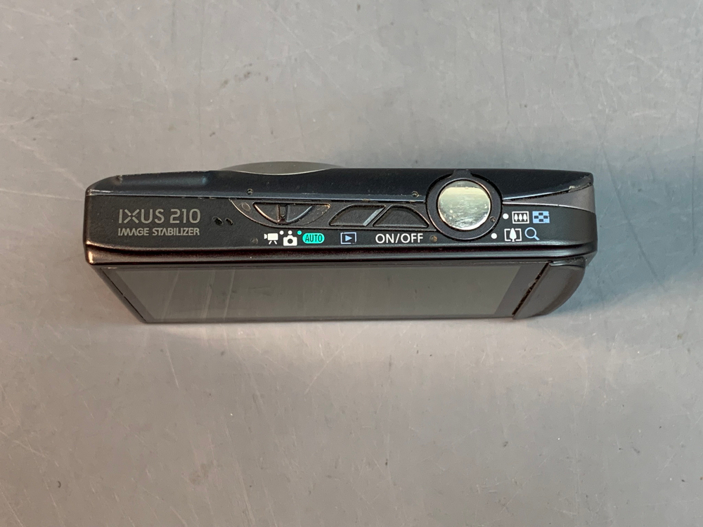 Canon IXUS 210 небольшой скол экрана