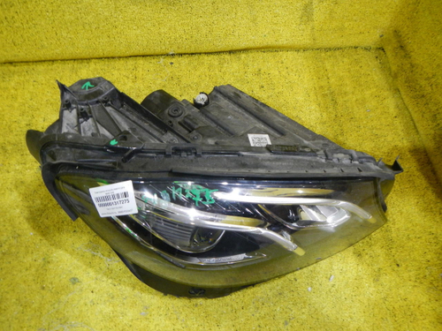 Битая Фара правая Mercedes E W213 (2016-2021) LED