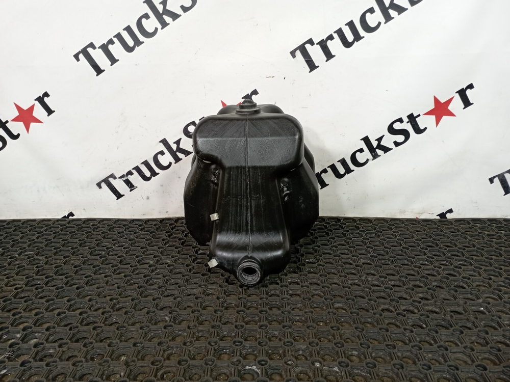 Бачок омывателя лобового стекла