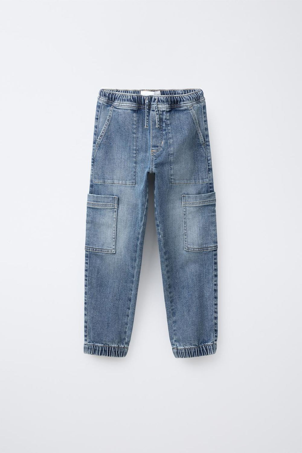 ZARA ДЖИНСЫ-ДЖОГГЕРЫ С КАРМАНАМИ, ВЫЦВЕТШИЙ СИНИЙ
