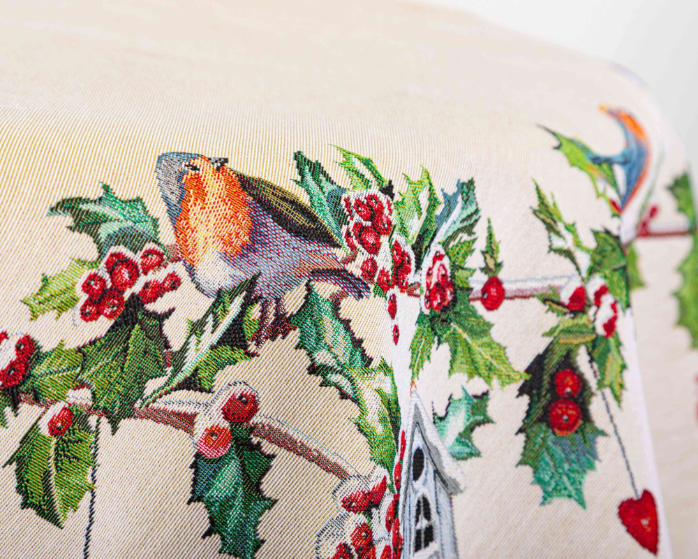 Скатерть 165см Mix&Match Home Зимний пир Скворечники бежевая