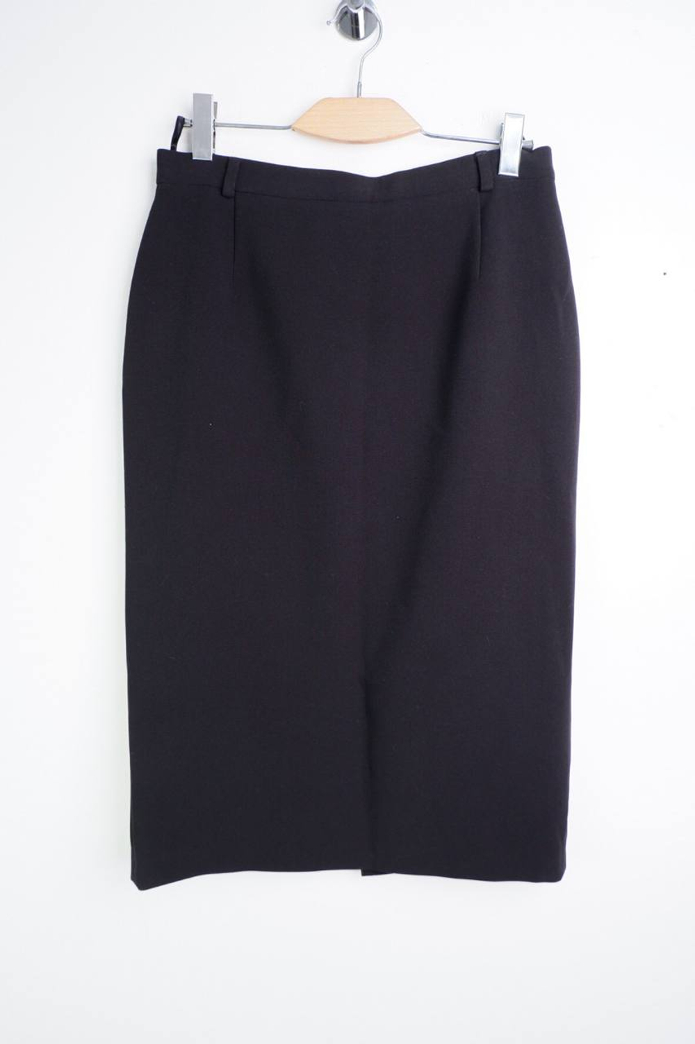 Юбка прямого кроя, визуально на 50 размер