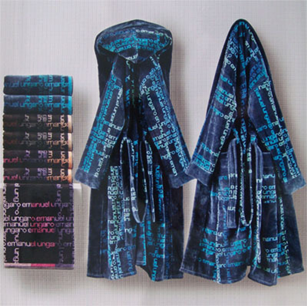 Халат велюровый Emanuel Ungaro Signature черный Италия