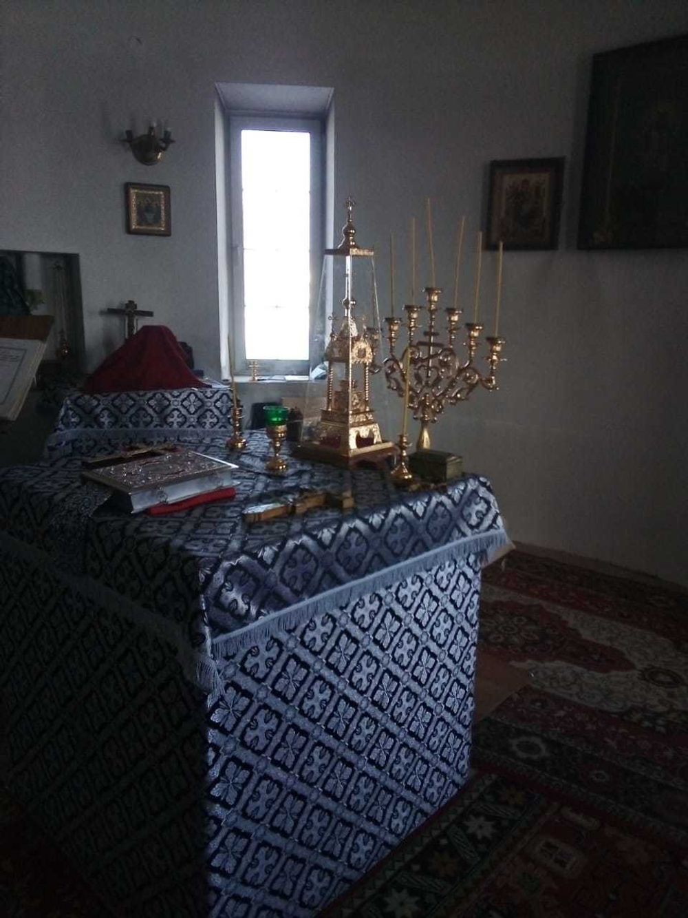 Облачение  на престол черное из парчи