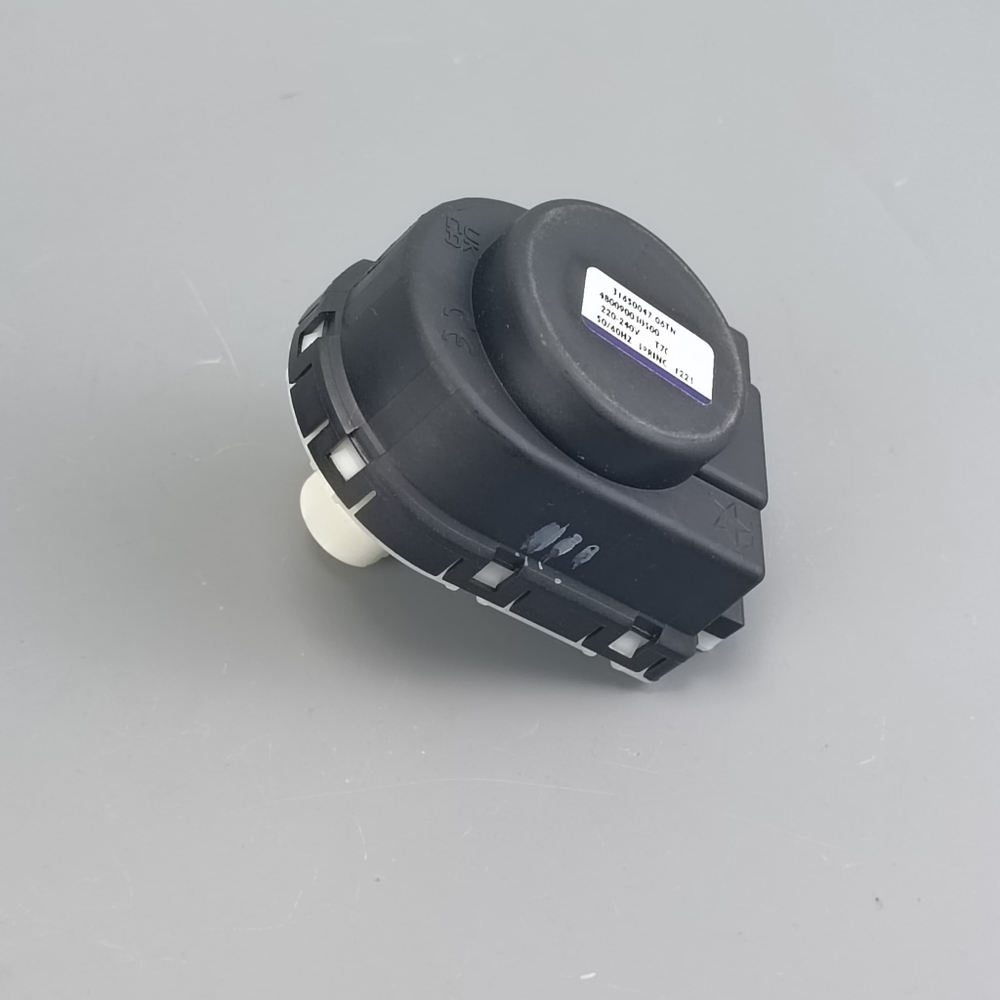 Сервопривод ELBI 220-240V черно-белый для котлов BAXI, ARISTON, PROTHERM арт. 61302483, 5694580