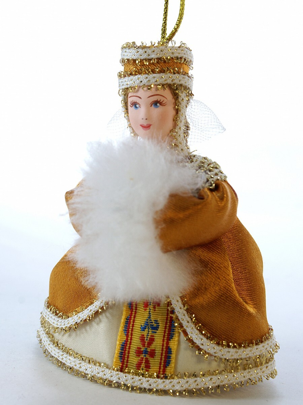 Кукла-подвеска Барышня с муфтой