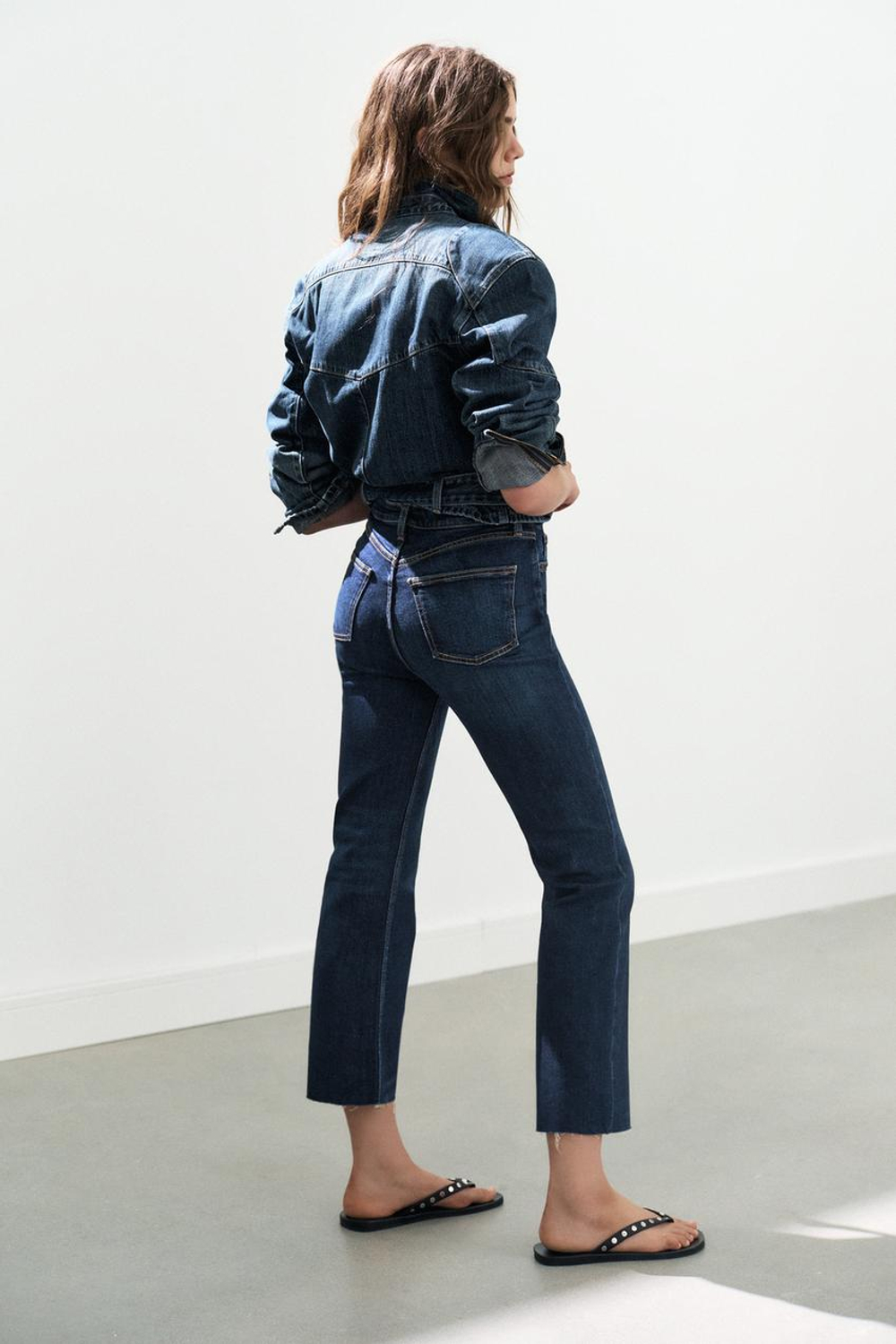 ZARA ДЖИНСЫ TRF CROPPED FLARE С ВЫСОКОЙ ПОСАДКОЙ, МОРСКОЙ СИНИЙ