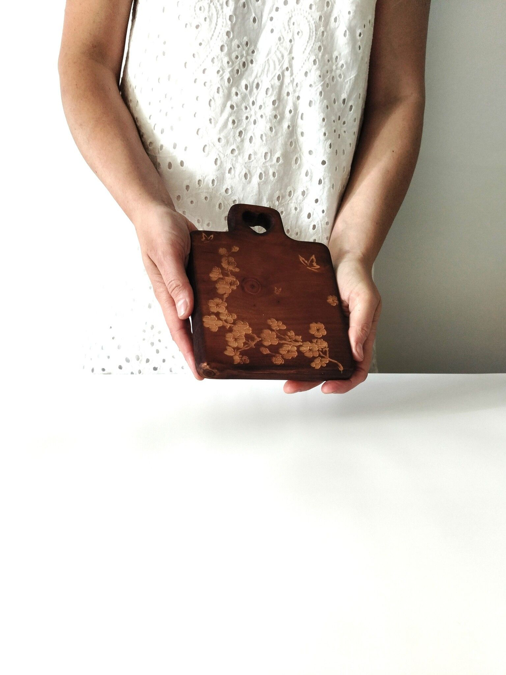 Доска деревянная разделочная