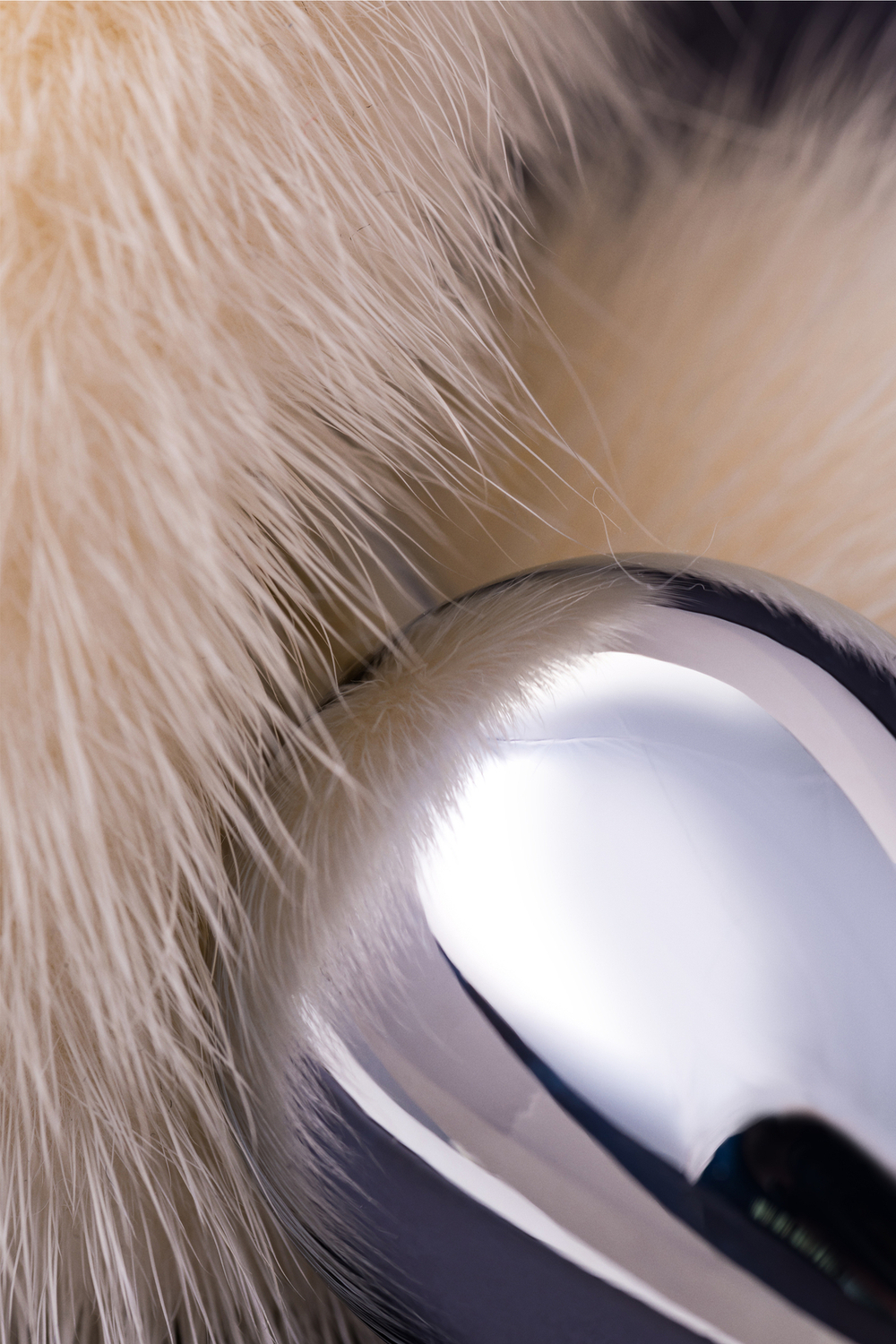 Анальная втулка маленькая с белым хвостом 8,5 см