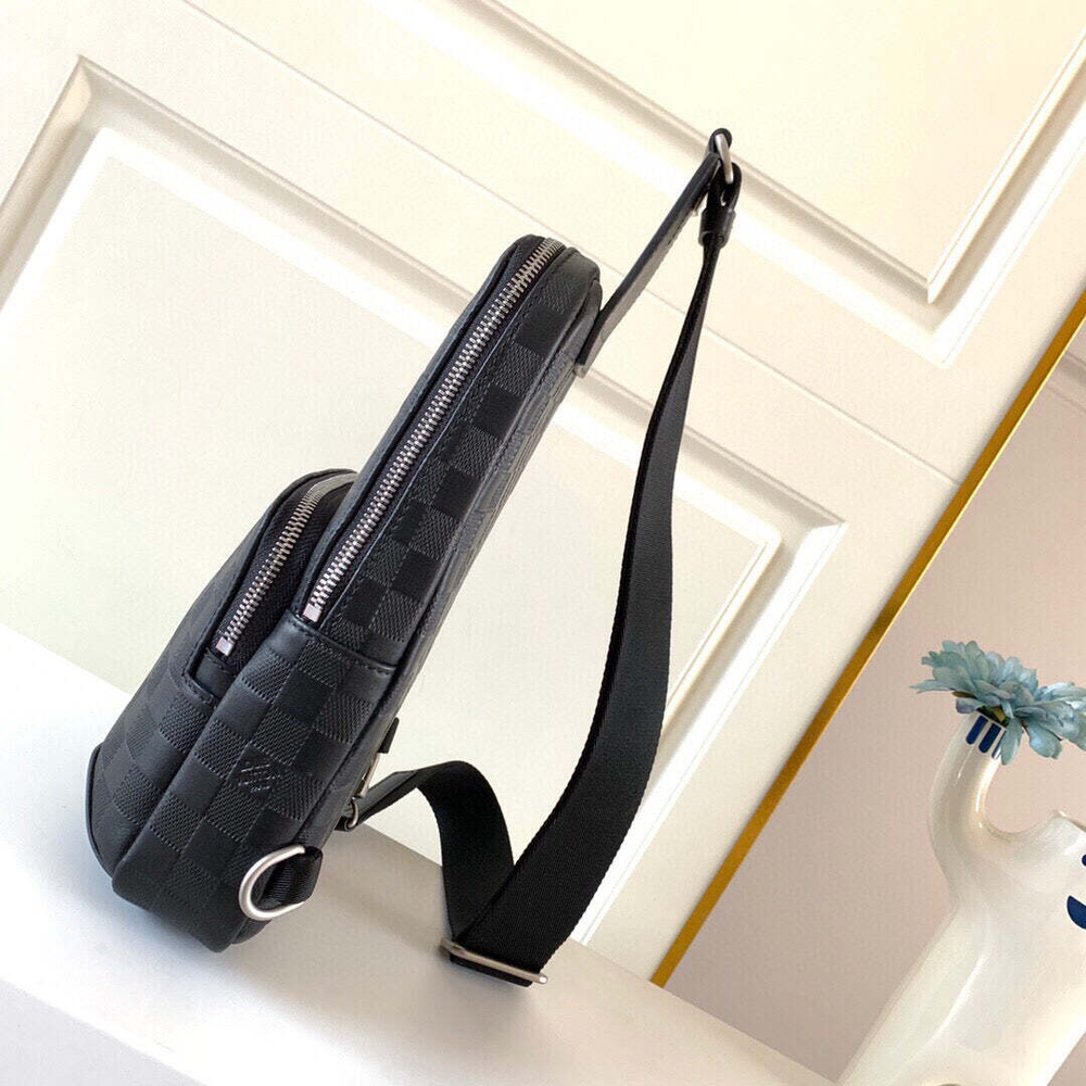 Louis Vuitton Avenue Sling Bag